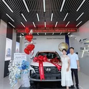 Bàn giao xe Hyundai cho khách hàng tại Nghệ An