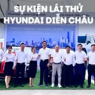 Bàn giao xe Hyundai cho khách hàng tại Nghệ An